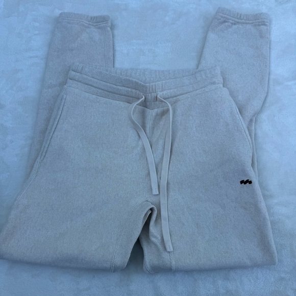 Billabong cream joggers - Picture 1 of 4